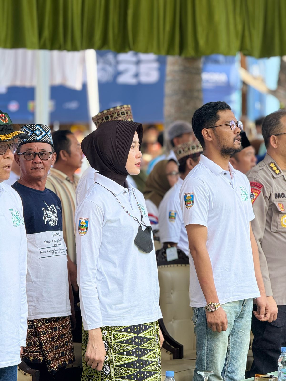 Selendang Miwang Warnai WSL Krui Pro 2025