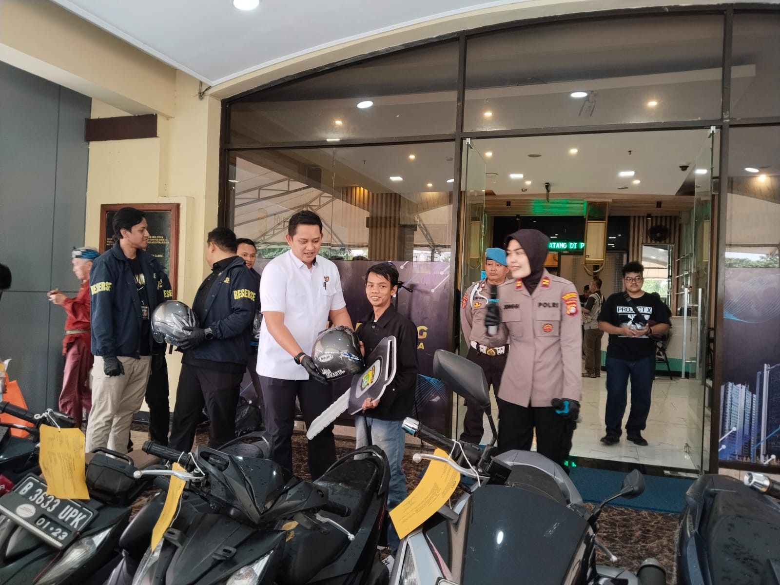 Polres Metro Jakarta Utara  Berhasil Ungkap Curanmor dan Narkotika, Empat Orang Diamankan