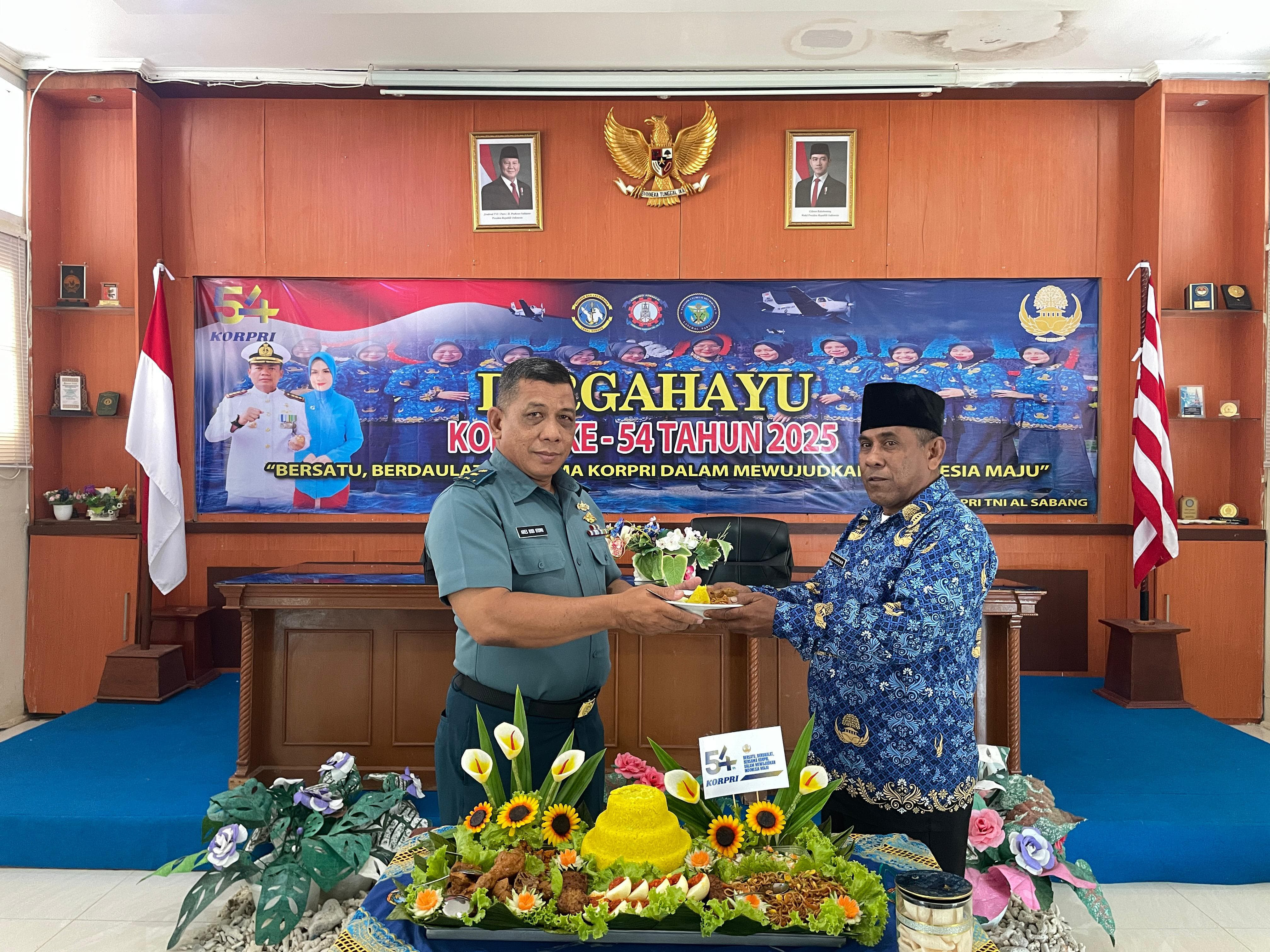 Lanal Sabang Peringati HUT Ke-54 Korpri Dengan Doa Bersama dan Pemotongan Tumpeng