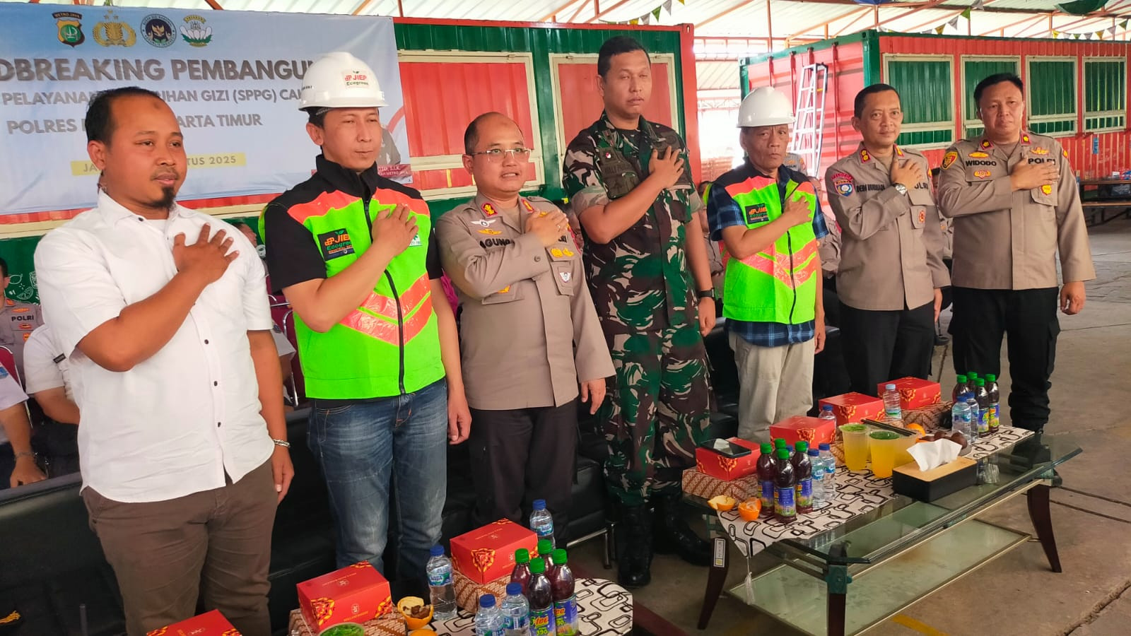 Polres Metro Jakarta Timur Gelar Ground Breaking Serentak Pendirian SPPG di Rawa Terate