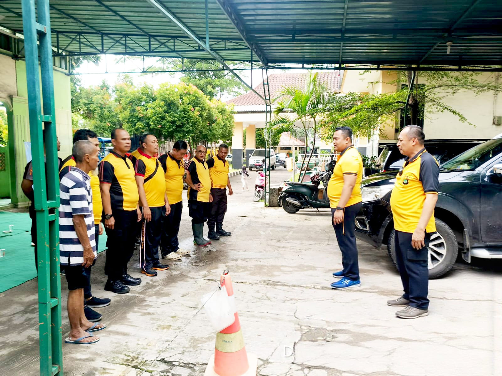 Polsek Cilincing Gelar Program Bang Jasri di Masjid Nur Fatahillah, Wujud Kepedulian Polisi terhadap Lingkungan dan Masyarakat