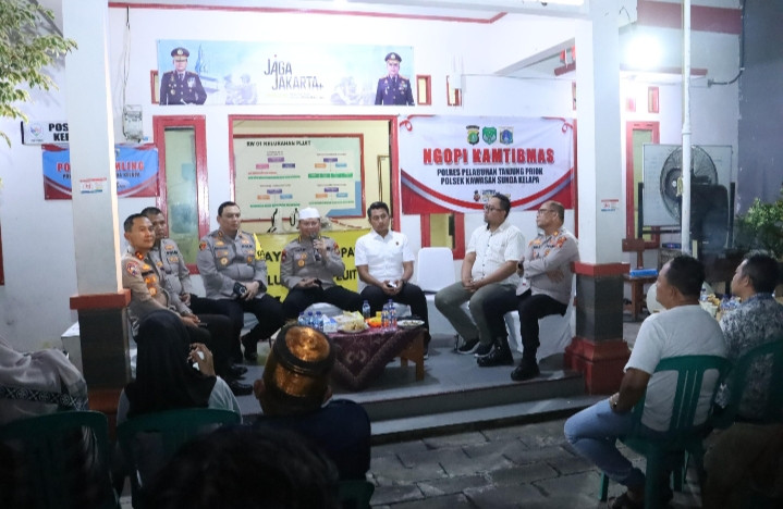 Ngopi Kamtibmas di Satkamling Muara Angke: Dirbinmas, Kapolres dan Pejabat Utama Polda Metro Jaya, Dengarkan Aspirasi Warga