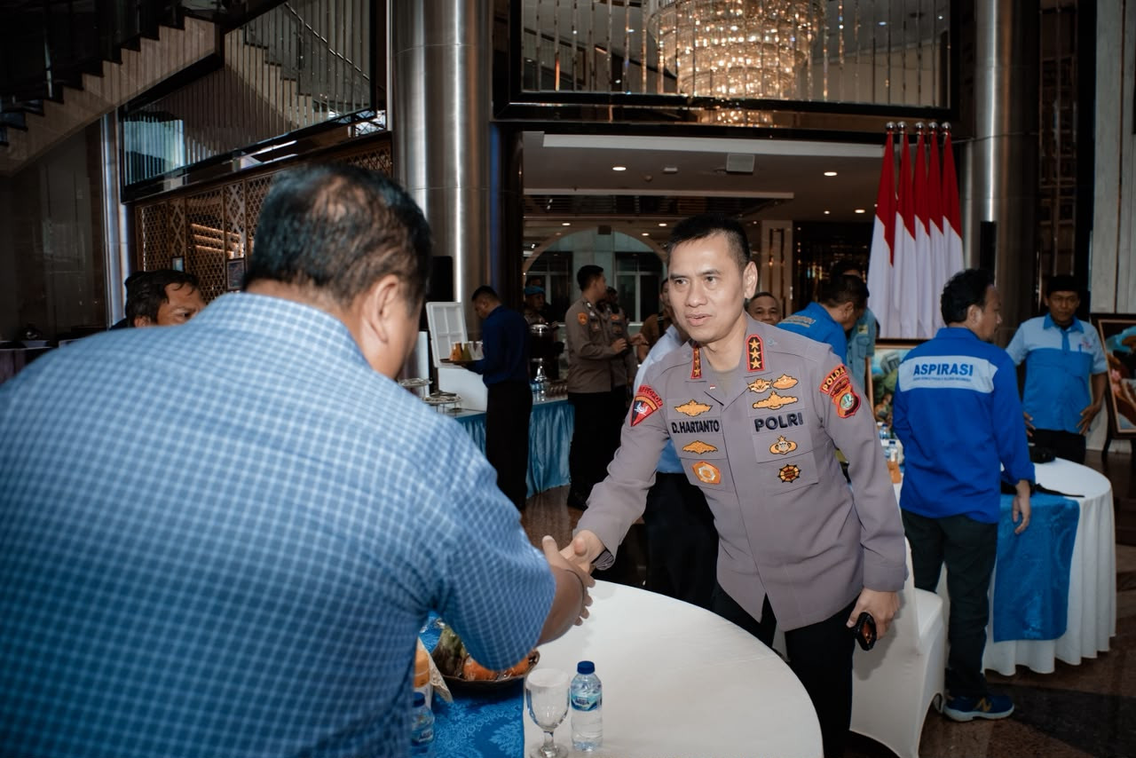 Kapolda Metro Jaya Bertemu Elemen Buruh, Buka Ruang Dialog dan Dengarkan Aspirasi Pekerja