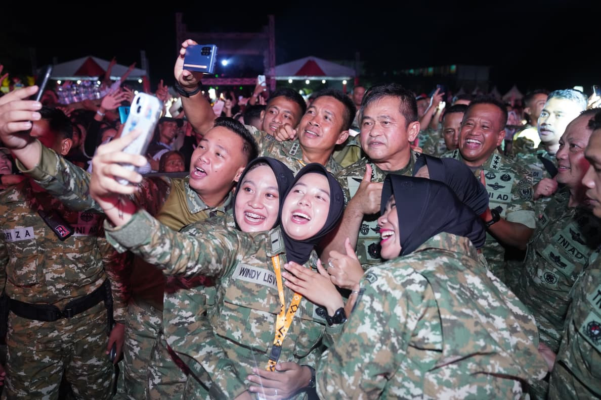Pesta Rakyat Rawalo, Momen Kasad Berbaur dengan Masyarakat