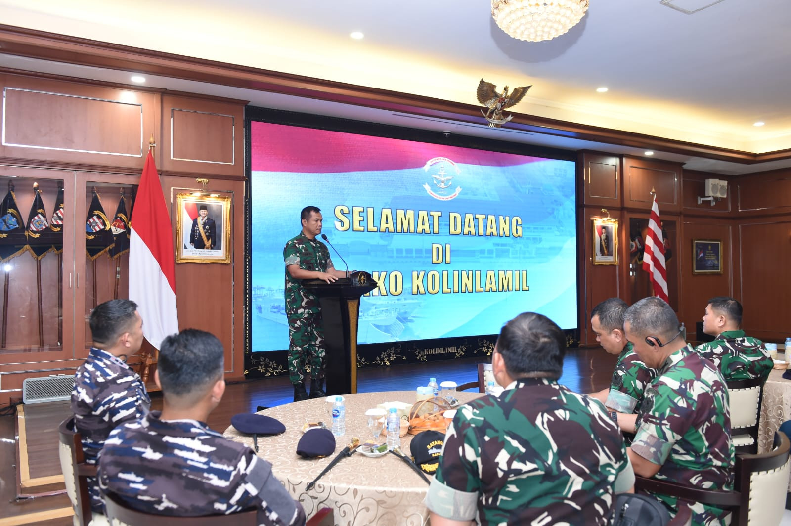 Wakasad Mewakili Menhan RI Berangkatkan Personel TNI AD ke Satuan Jajaran di Seluruh Wilayah Tanah Air