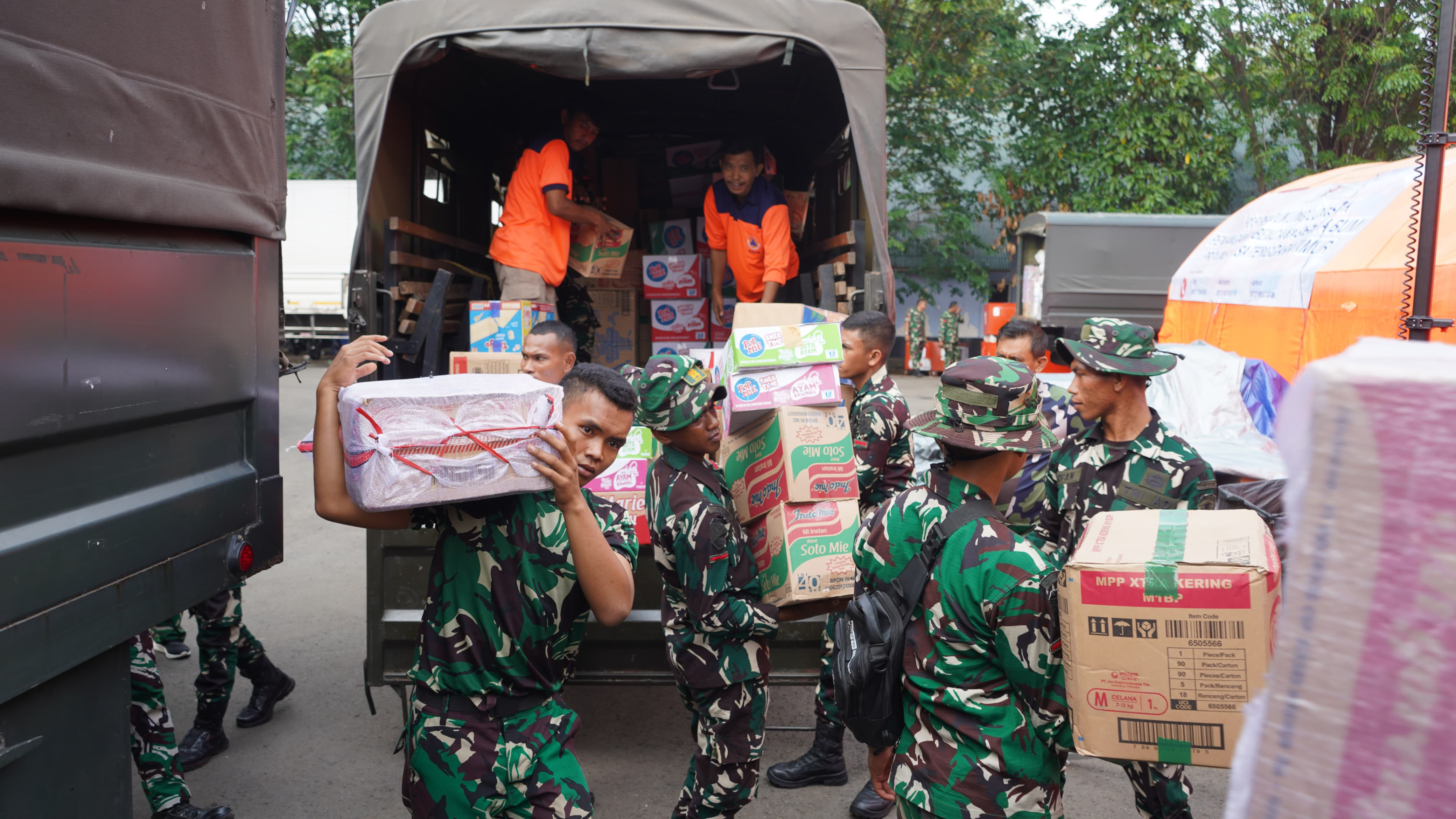 Kodam Jaya Kirim Bantuan Kemanusian Untuk Korban Gempa NTT