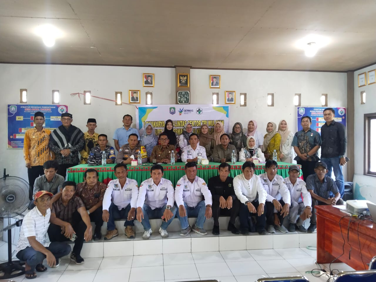 Babinpotmar Posal Linau Lanal Bengkulu Hadiri Pertemuan Lintas Sektor Puskesmas Linau di Desa Bakal Makmur