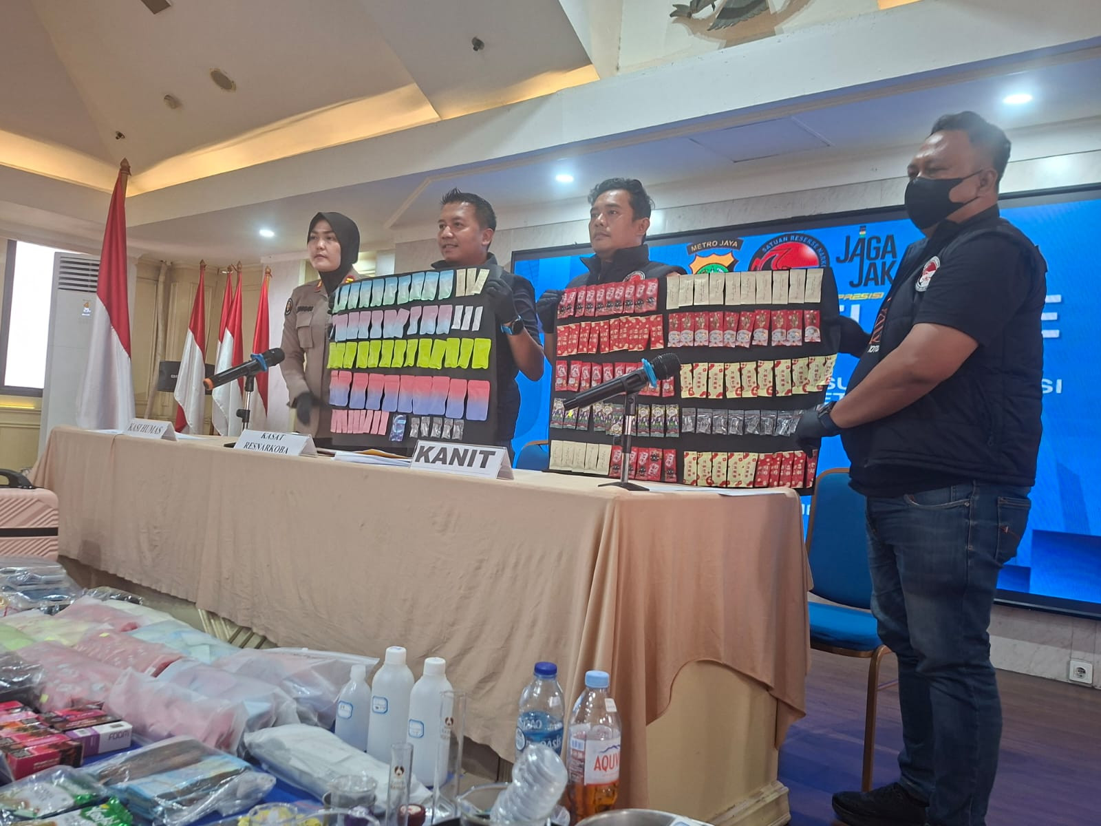 WNA Pembuat Vape Berisi Narkotika Ditangkap, Polres Jakut Sita 842 Cartridge Siap Edar Senilai Rp2 Miliar