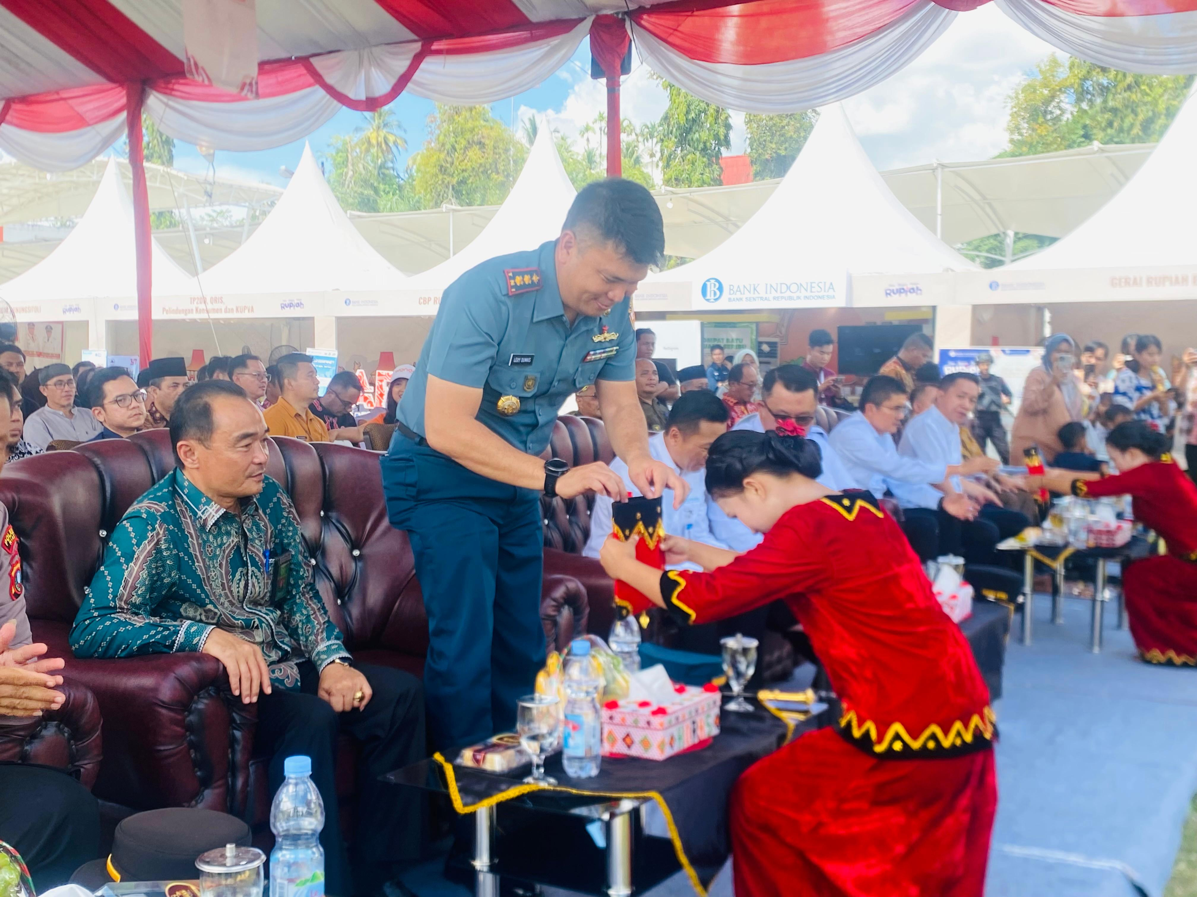 Danlanal Nias Sebagai Narasumber Opening Ceremony Jelajah Rupiah Kepulauan Nias Tahun 2025