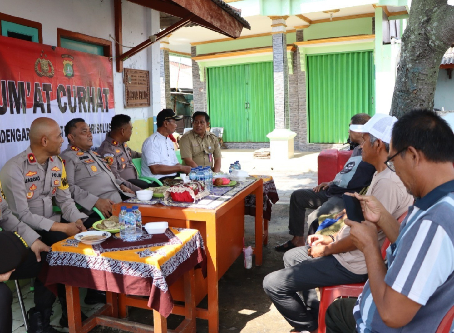 Kapolres Kepulauan Seribu Gelar Jumat Curhat di Pulau Panggang, Ajak Warga Aktif Jaga Kamtibmas