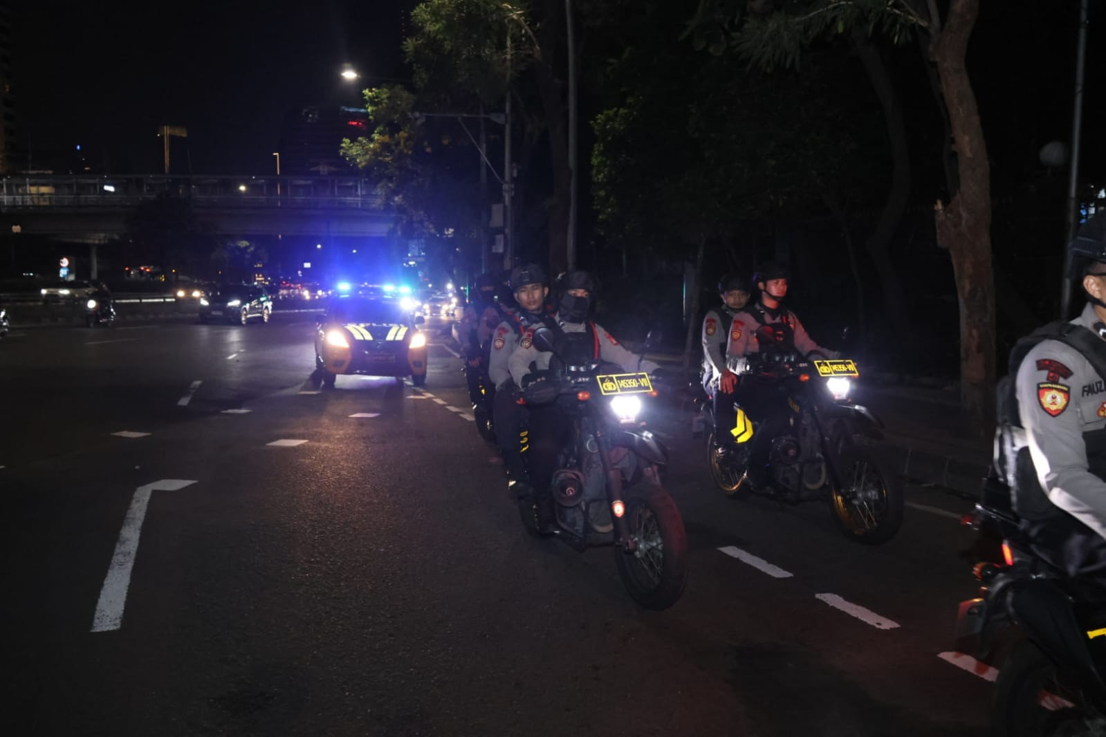 Polda Metro Jaya Gelar Patroli Malam di Jakarta Selatan, Libatkan 50 Personel Gabungan