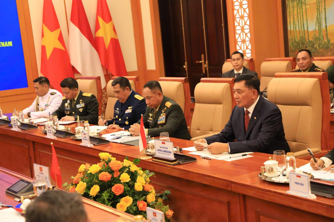 Panglima TNI dan Menhan RI Perkuat Kerja Sama Pertahanan Dengan Vietnam