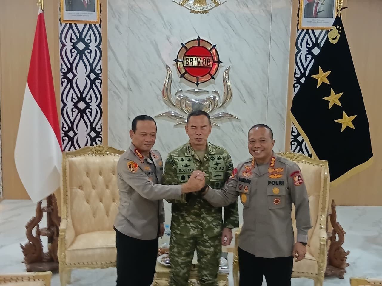 Kunjungi Dankorps Brimob Polri, Kapolda Metro Jaya dan Pangdam Jaya Perkuat Soliditas TNI-Polri