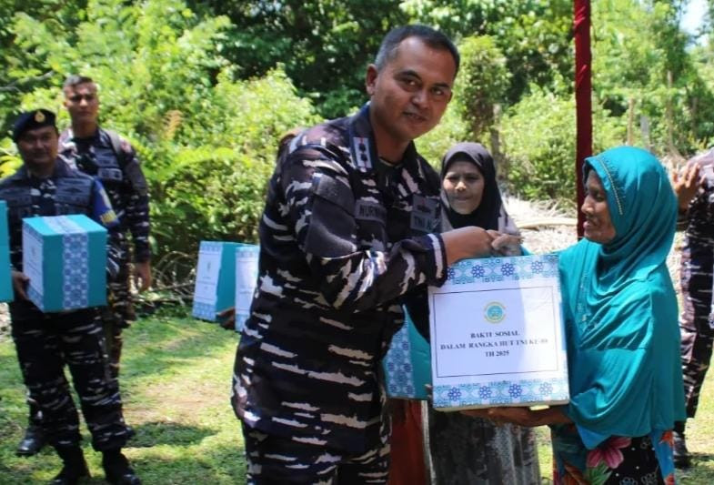 Sambut HUT Ke-80 TNI Tahun 2025, Lanal Bengkulu Gelar Karya Bakti Teritorial Prima