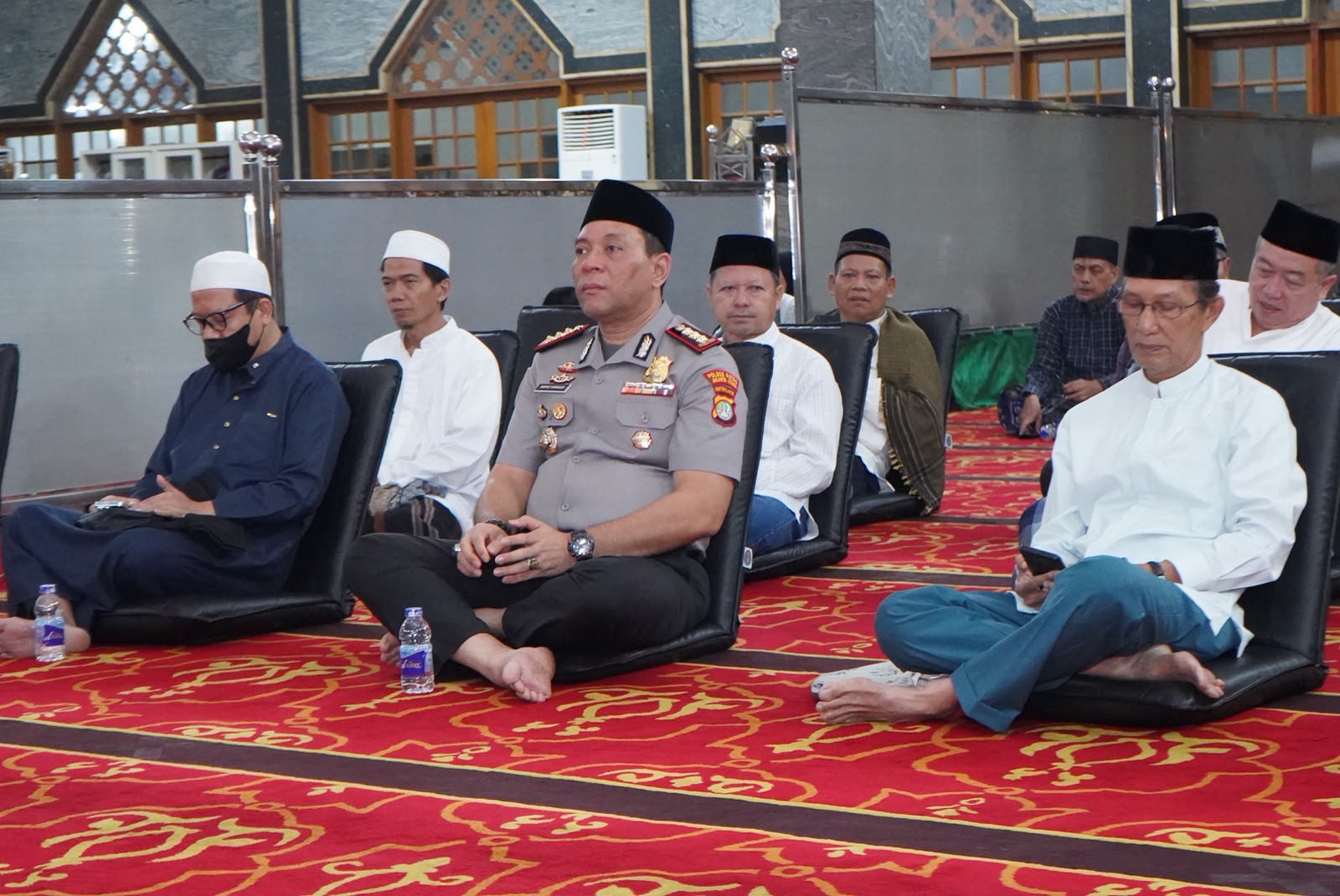 Subuh Keliling di Kelapa Gading, Kapolres Metro Jakut Ajak Warga Perangi Narkoba