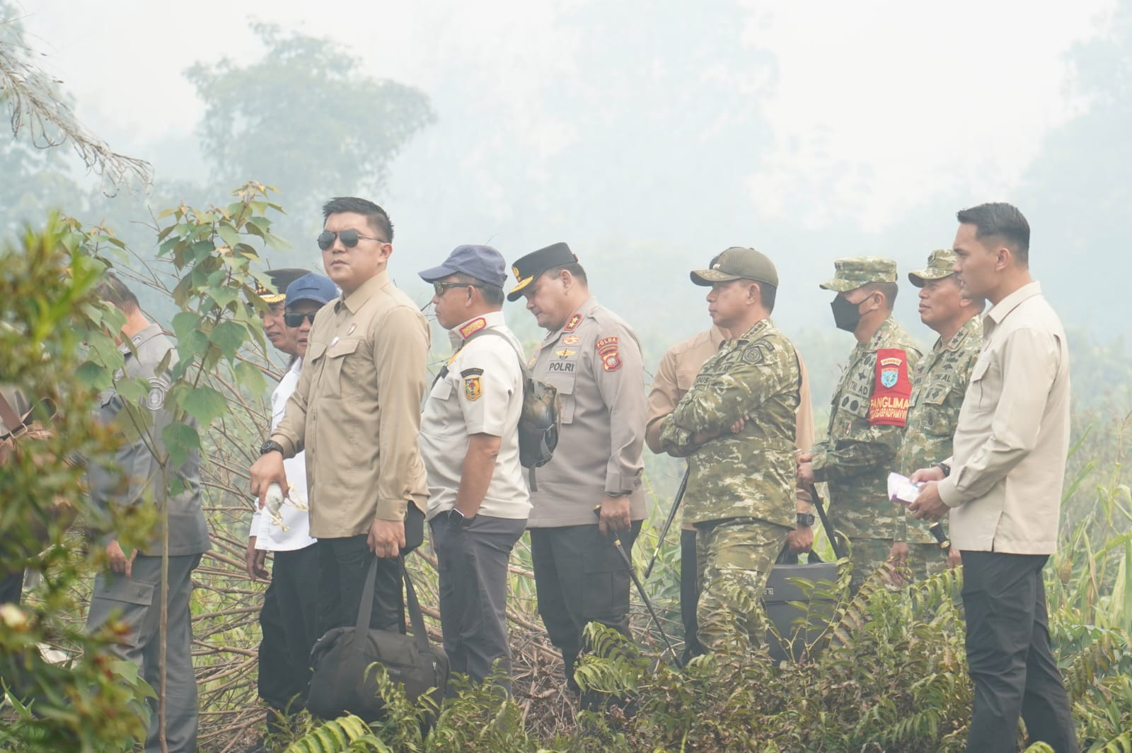Panglima TNI Dampingi Presiden RI Tinjau Penanganan Karhutla di Kalimantan Barat