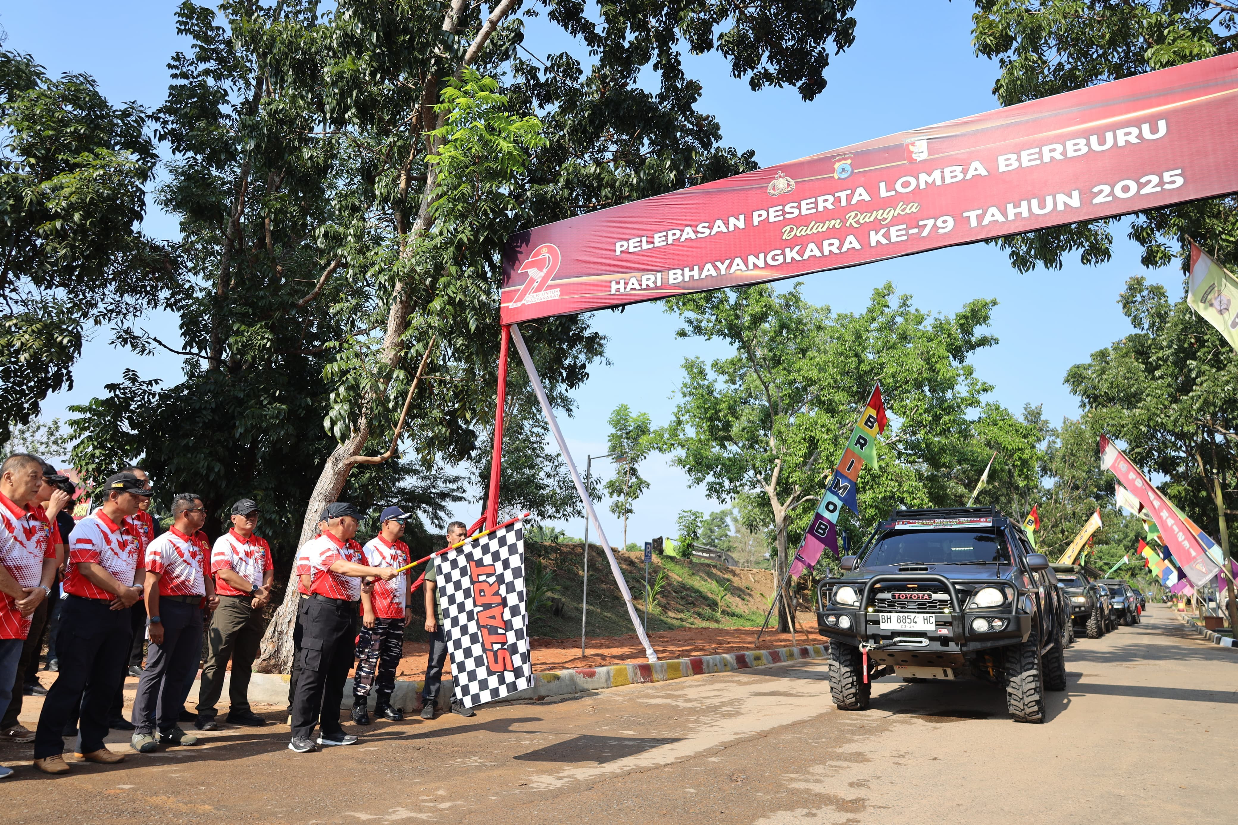 Polda Kalsel Gelar Kejuaraan Menembak Kapolda Kalsel Cup 2025