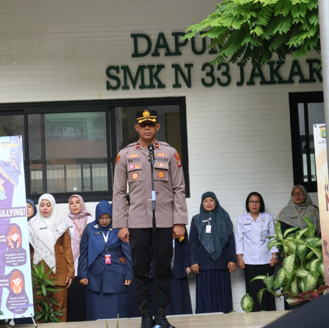 Kapolsek Kelapa Gading Ajak Siswa SMK Negeri 33 Jadi Polisi bagi Diri Sendiri
