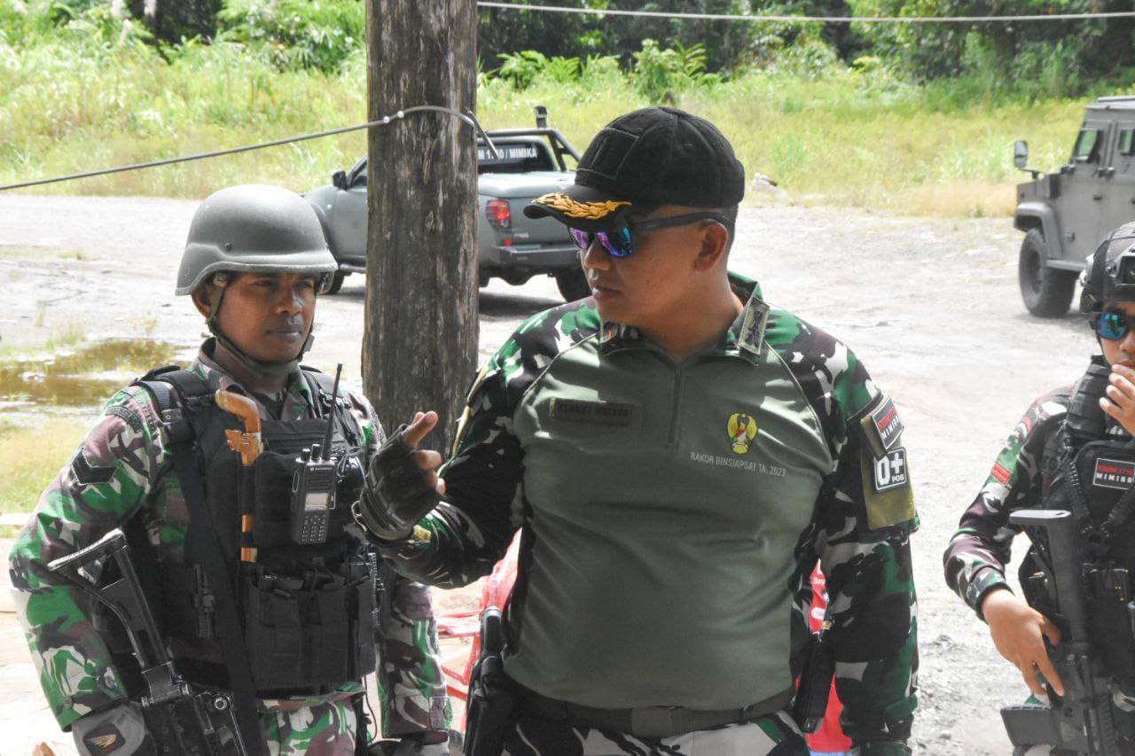 Yakinkan Situasi Tetap Kondusif, Dandim 1710/Mimika Pimpin Langsung Patroli Wilayah