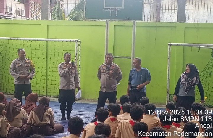 Polsek Pademangan Sosialisasikan Sistem Penerimaan Murid Baru SMA Kemala Taruna Bhayangkara 2026/2027 di SMP Negeri 113 Ancol
