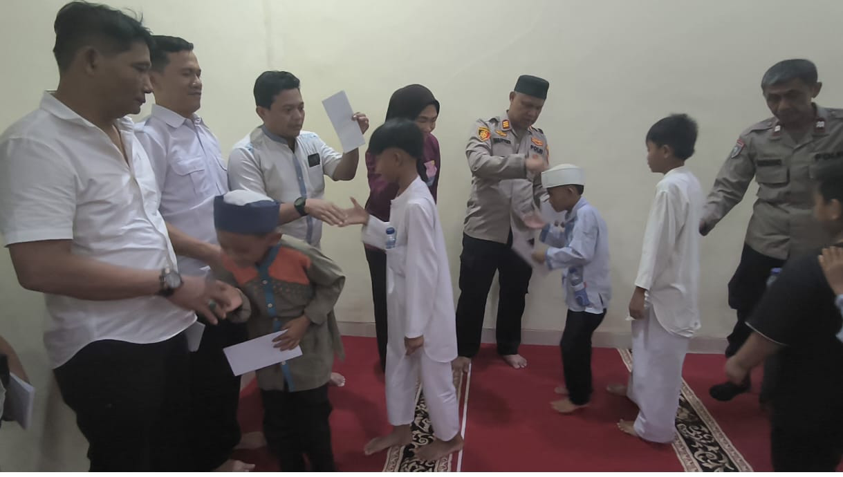 Polsek Bekasi Barat Berbagi: Santunan Anak Yatim dan Doa Bersama untuk Keberkahan dan Keamanan Wilayah