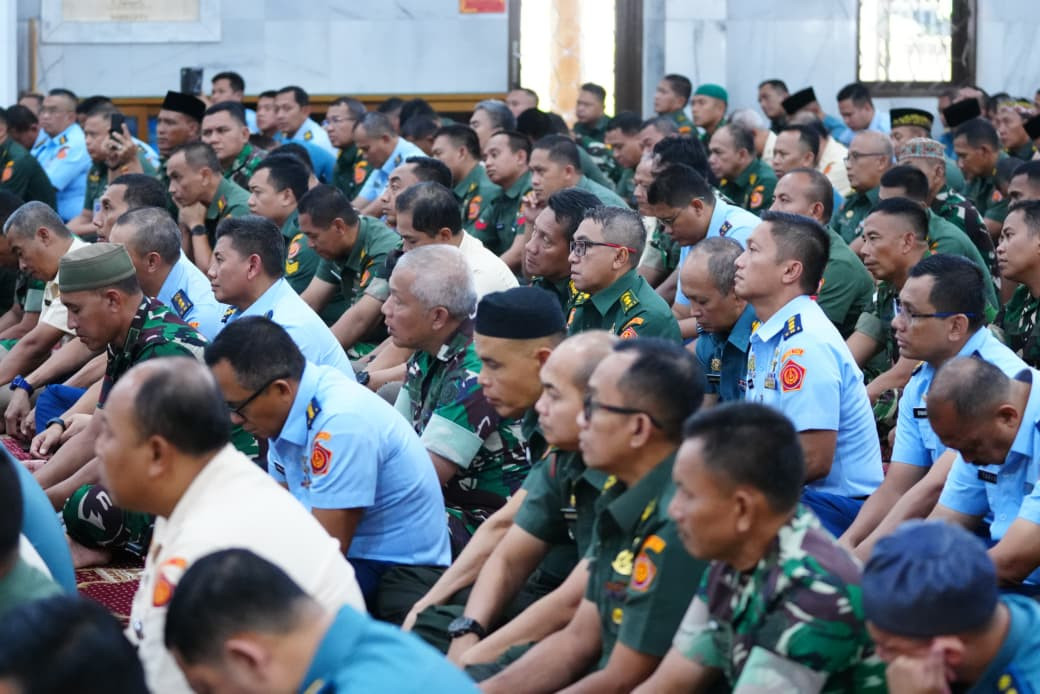 Panglima TNI Hadiri Peringatan Isra Mi’raj 1447 H Tahun 2026