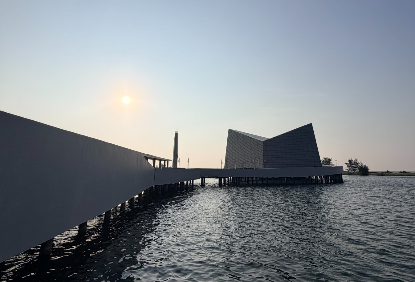 Ancol Punya Ikon Baru! Masjid Apung An-Nur Tawarkan Pengalaman Wisata Religi di Tepi Laut