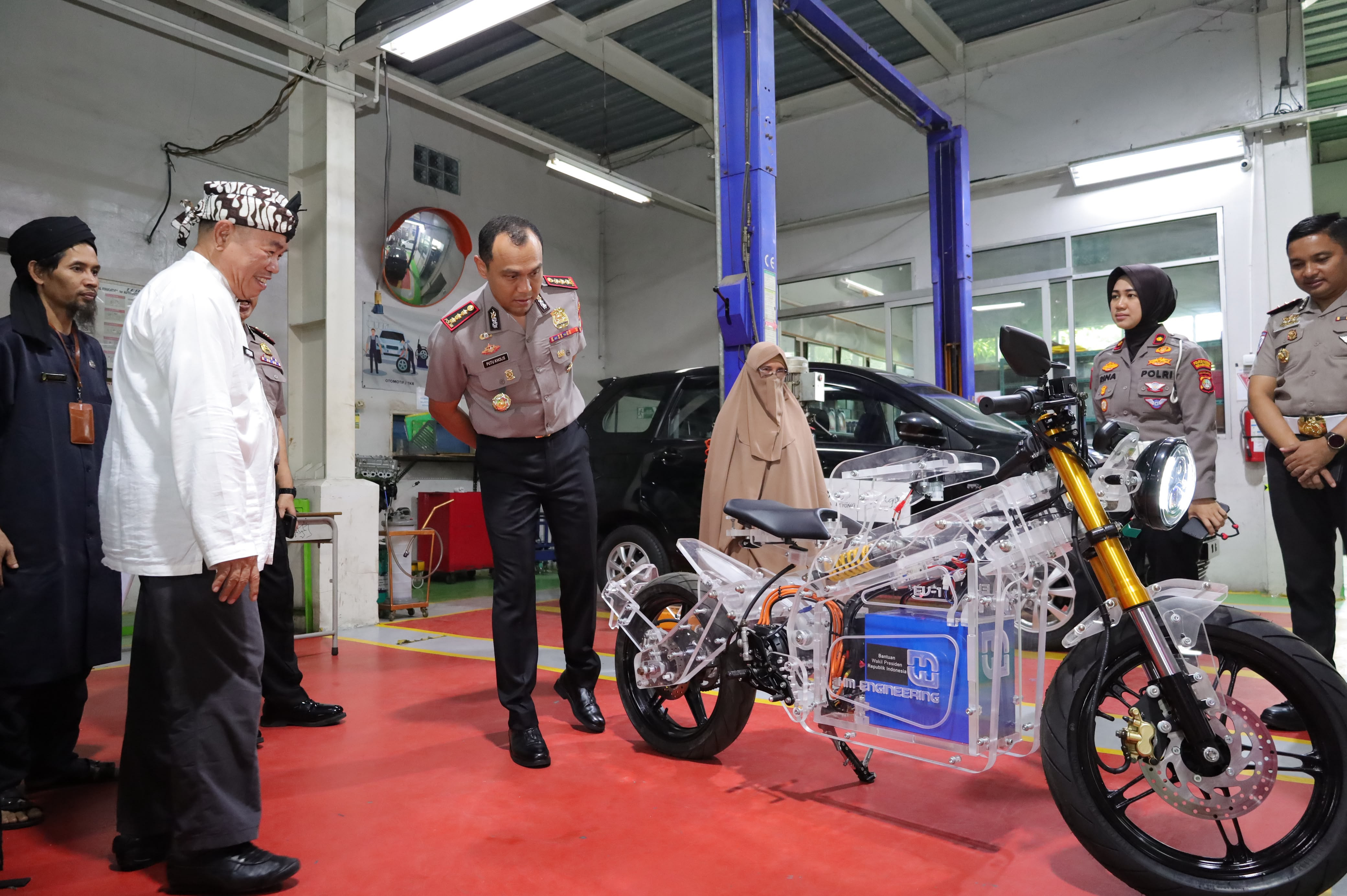 Polres Metro Bekasi Kota Dukung Kompetensi Siswa SMKN 1 Lewat Program POLIRAN