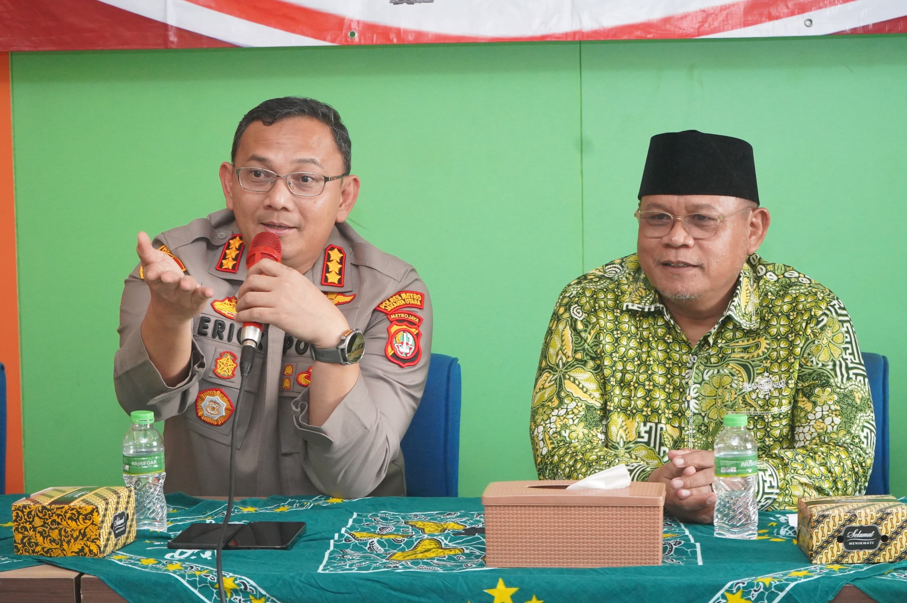 Ngopi Kamtibmas Kapolres Metro Jakarta Utara Sambangi Kantor PCNU: Perkuat Sinergi Ulama dan Polri untuk Jakarta Utara yang Aman