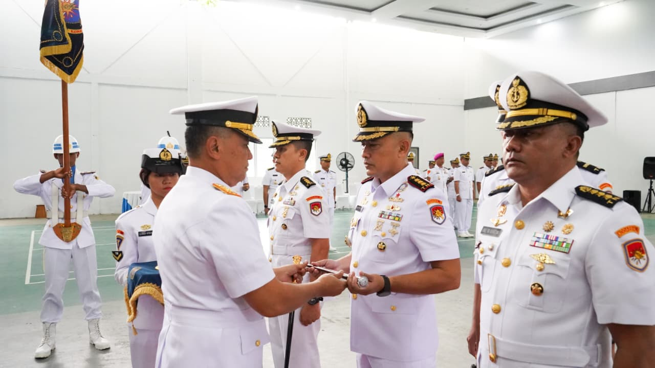 Dankodaeral IX Pimpin Upacara Sertijab Danlanal Tual, Pengukuhan Jabatan Kapok Sahli dan Kadisbek Kodaeral IX Ambon