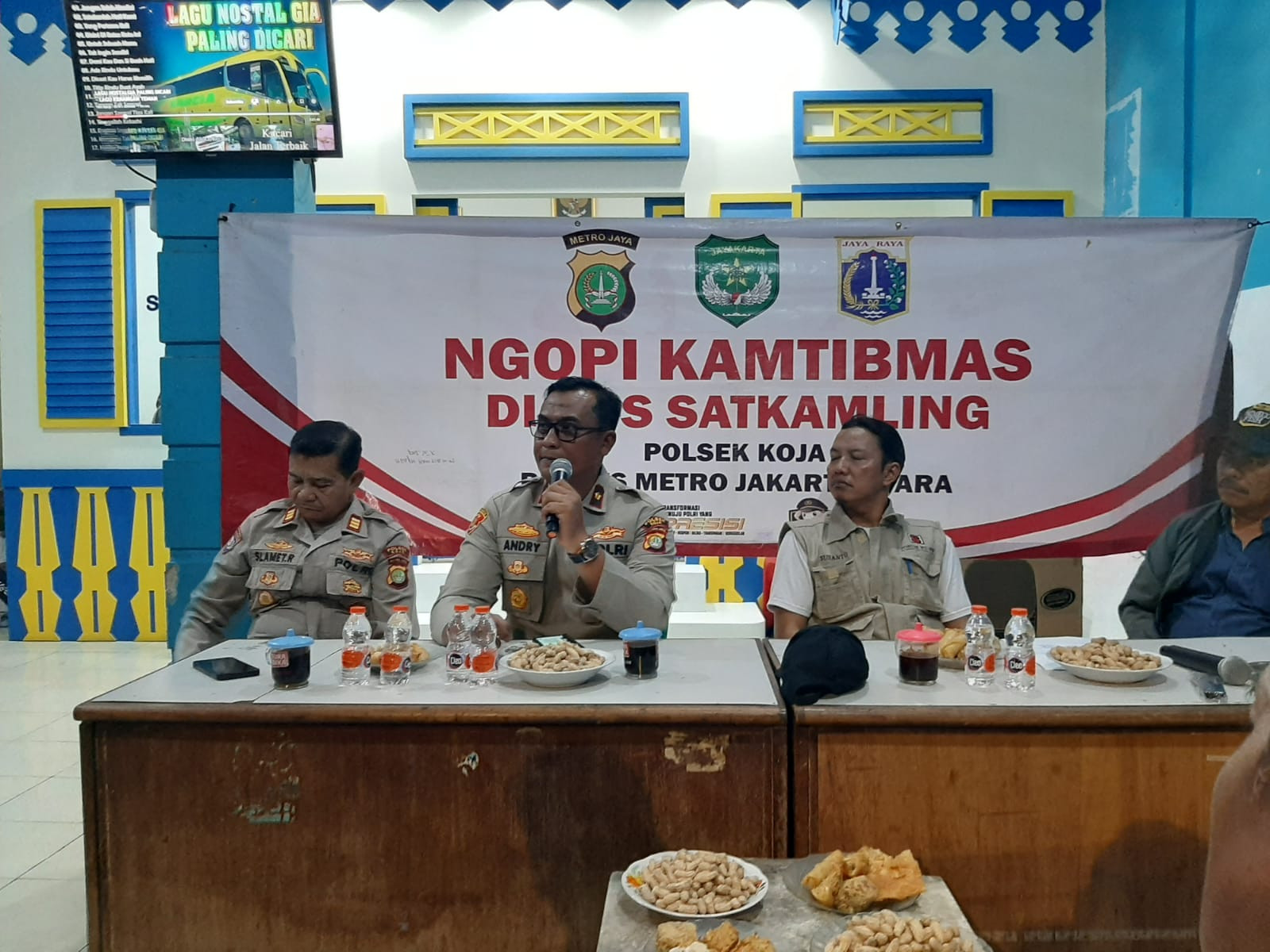 Polsek Koja Gelar Kegiatan Ngopi Kamtibmas:Sinergi Polisi dan Warga Untuk Wilayah yang Aman