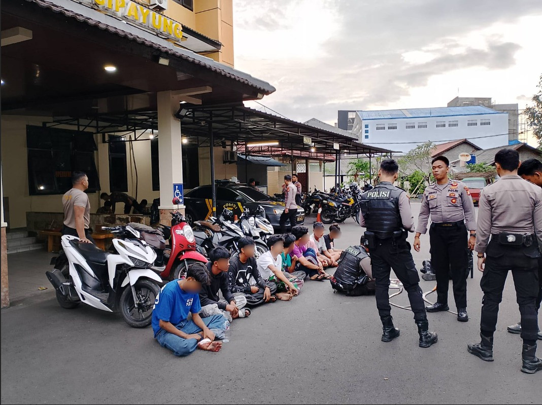 Polsek Cipayung Terima Penyerahan Remaja Diduga Tawuran dari Tim Patroli Perintis Presisi