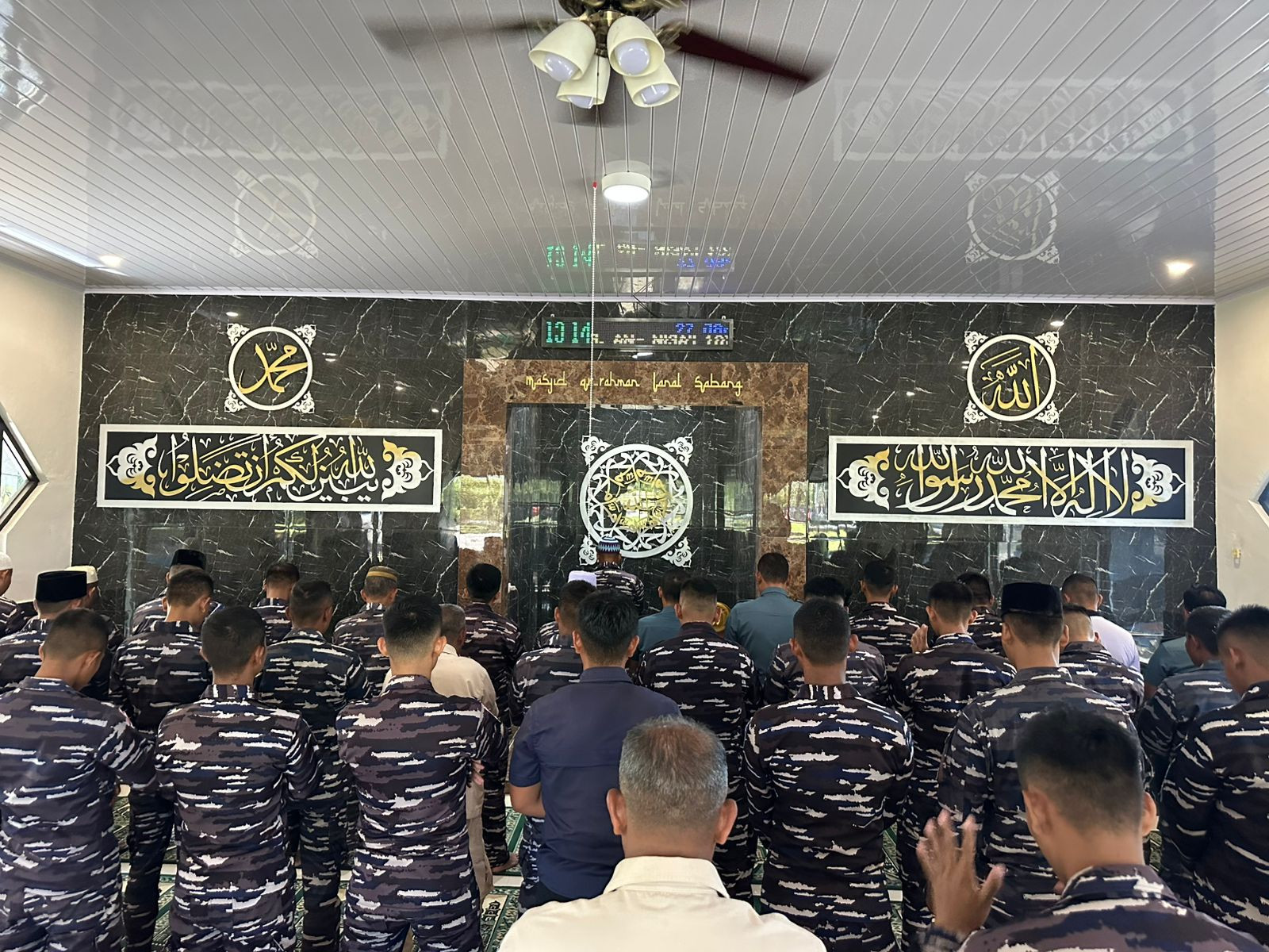 Lanal Sabang Gelar Sholat Ghaib, Zikir, dan Doa Bersama Untuk Korban Longsor di Bandung Barat