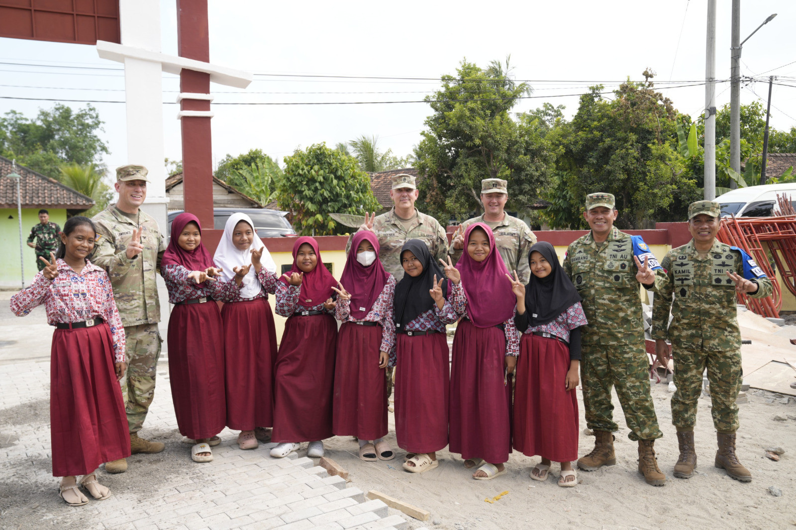 Encap SGS 2026 Buktikan Komitmen TNI Bersama Negara Bangun Fasilitas Pendidikan Untuk Masyarakat Di Martapura