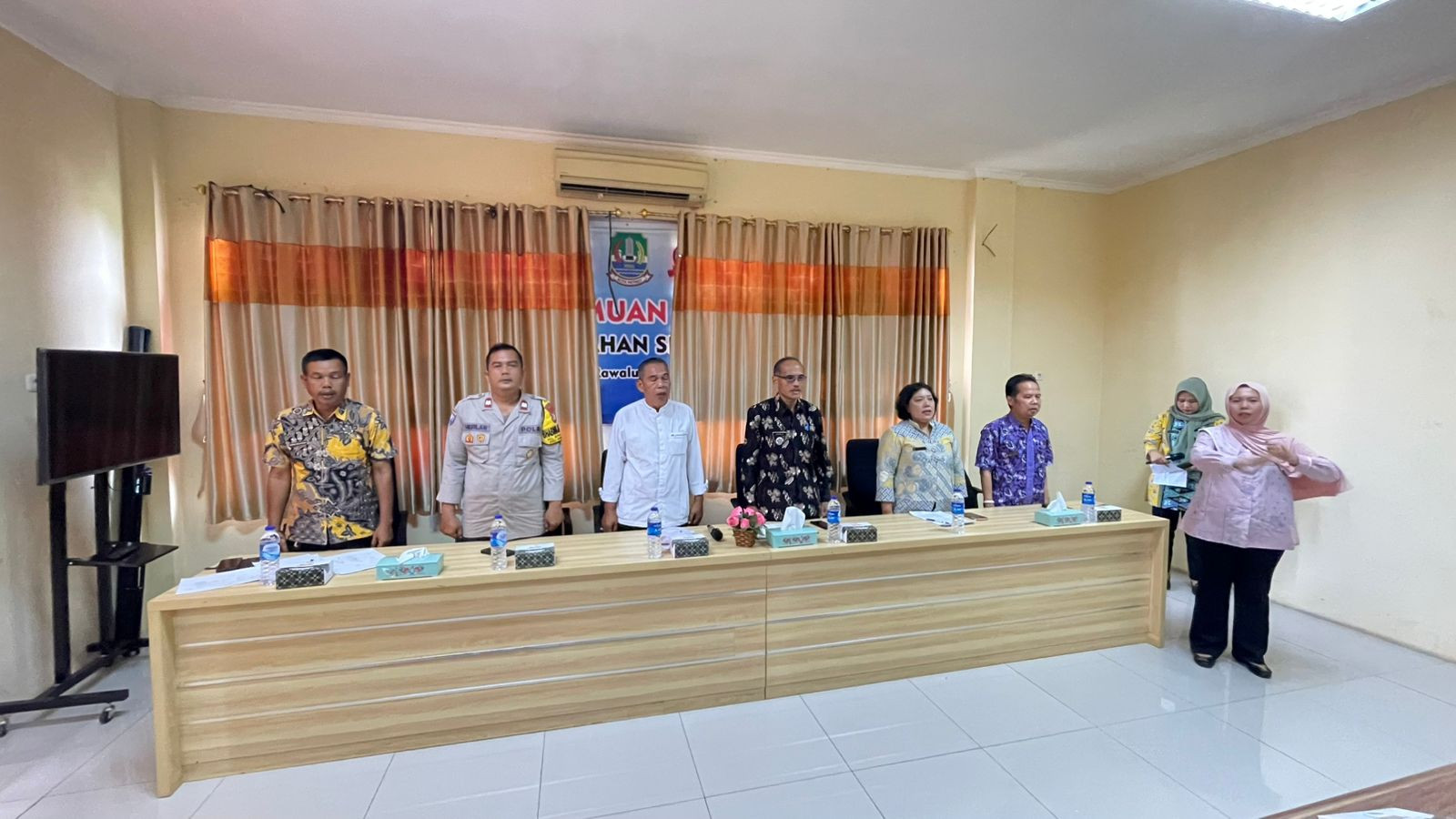 Polsek Rawalumbu Hadiri Rapat Persiapan HUT RI ke-80 di Kelurahan Sepanjang Jaya