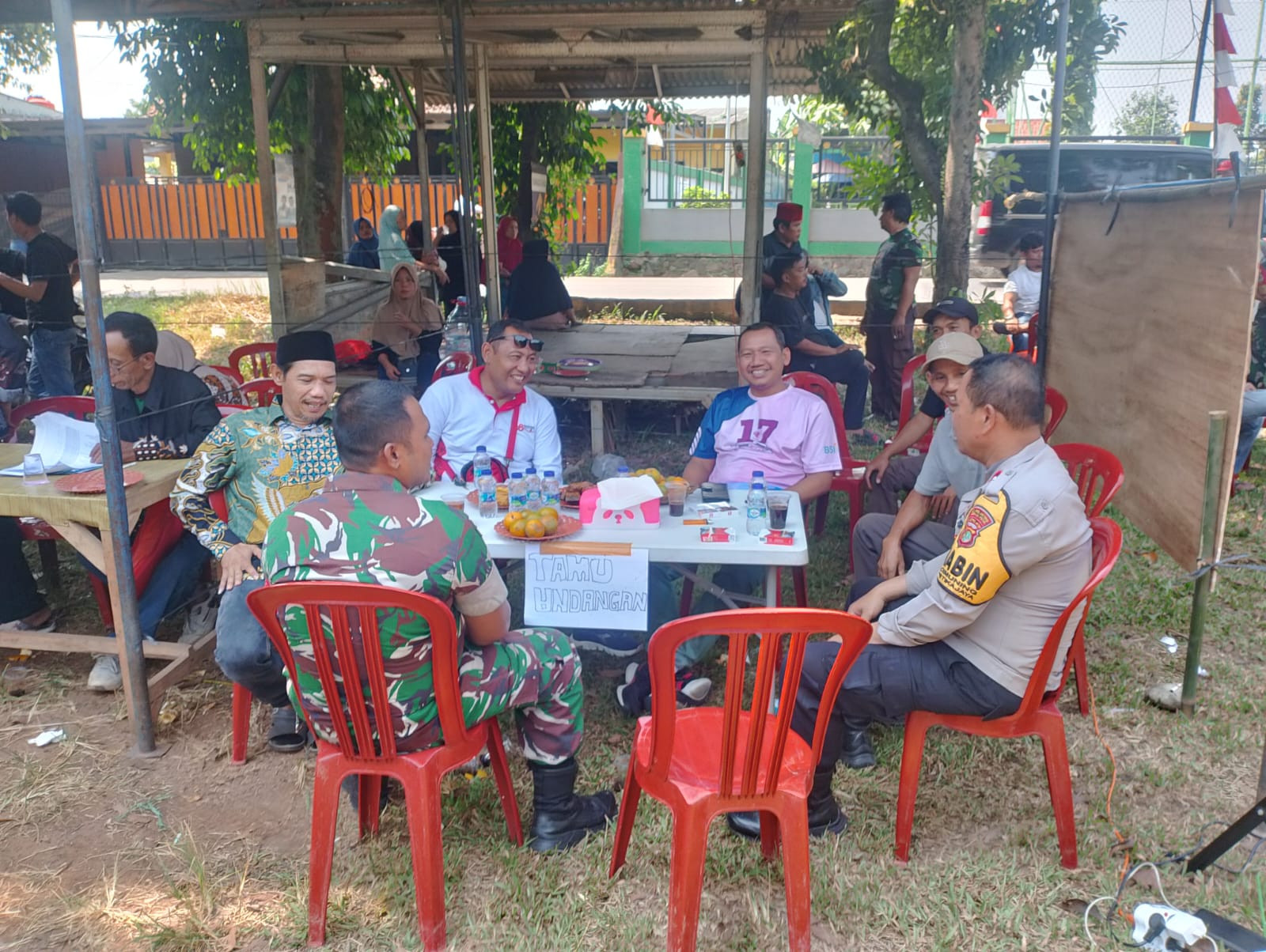 TIGA PILAR KELURAHAN CIMUNING MONITORING PEMILIHAN KETUA RT 002 RW 005 DI WILAYAH KELURAHAN CIMUNING