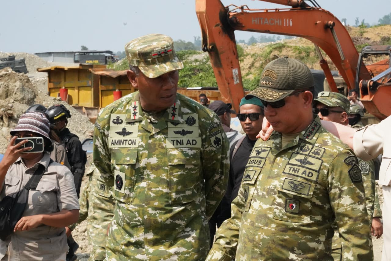 Panglima TNI Tinjau Penertiban Kawasan Hutan di Nabire