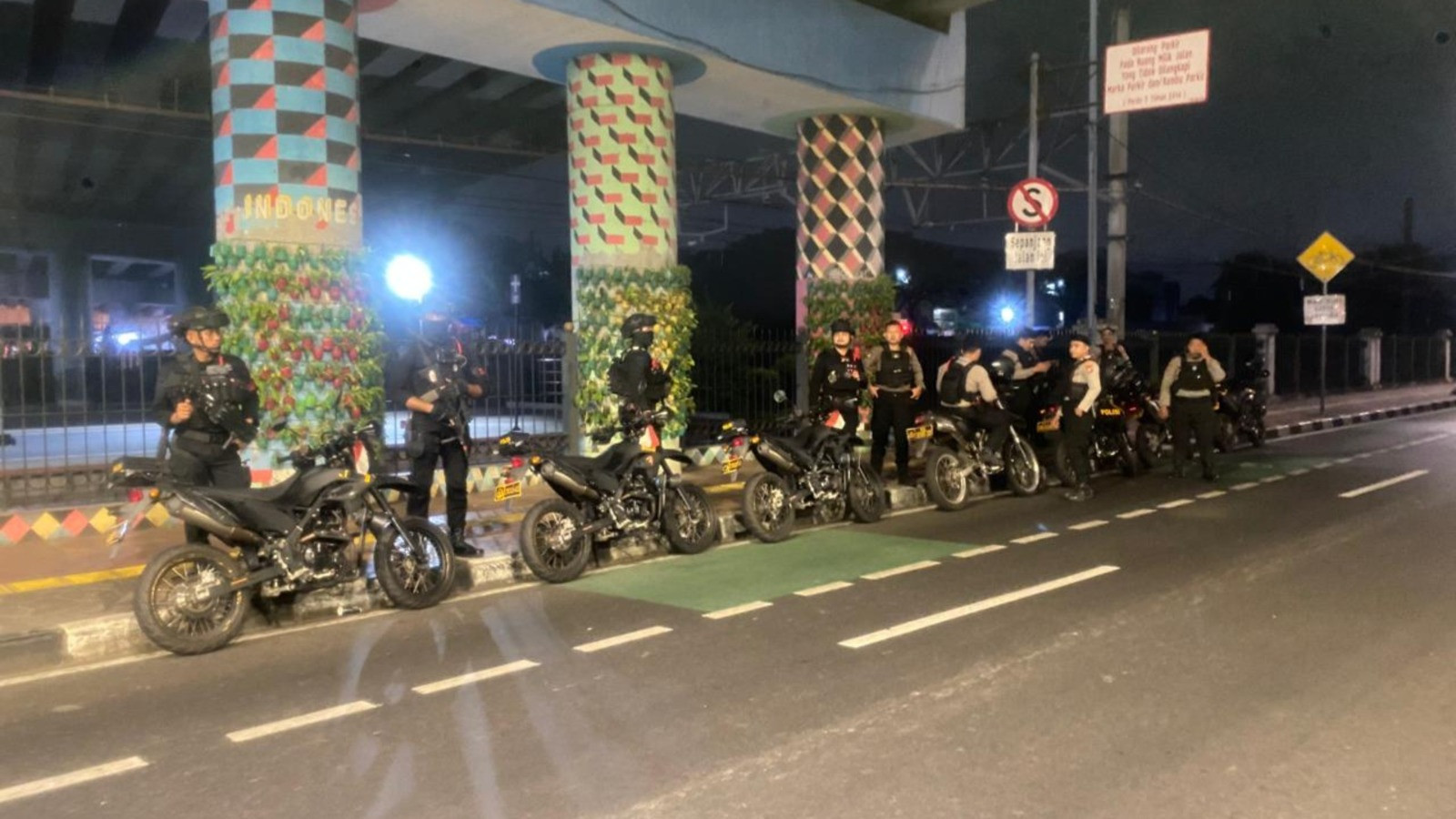 Brimob Polda Metro Jaya Amankan Lima Motor Diduga Balap Liar di Pulogadung, Cegah Gangguan Kamtibmas Jelang Pagi