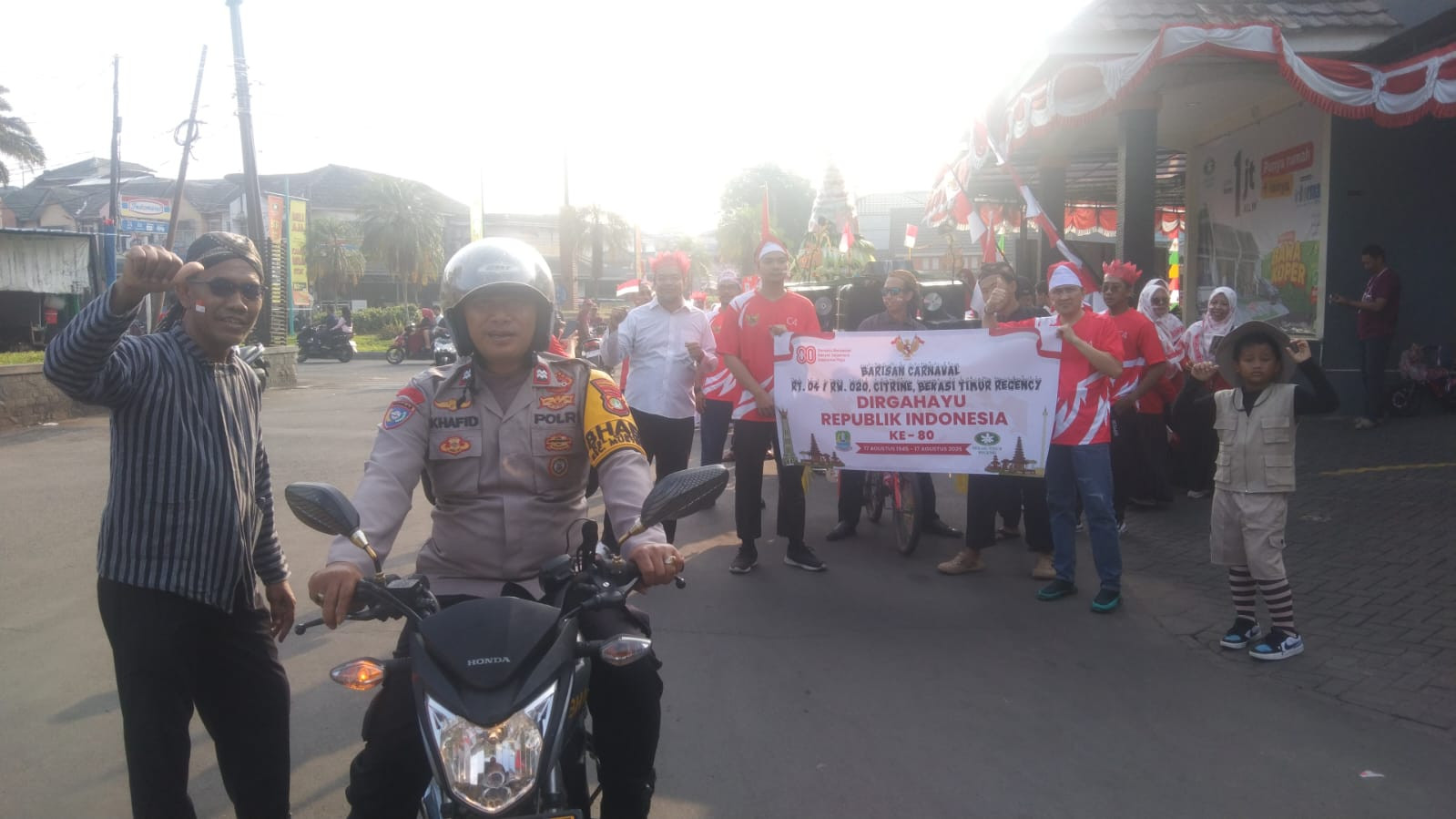 Karnaval dan Jalan Sehat HUT RI Ke-80 Cimuning