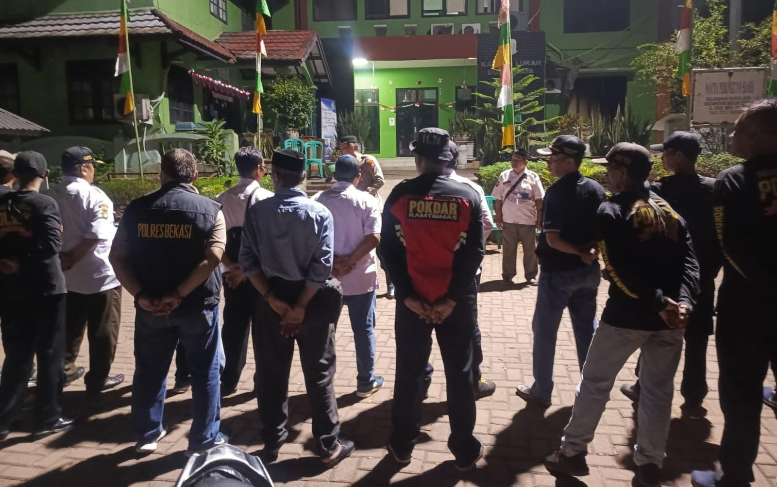 Apel Gabungan Polri, Pokdar Kamtibmas, dan Satlinmas Bekasi Timur Antisipasi Kejahatan Jalanan