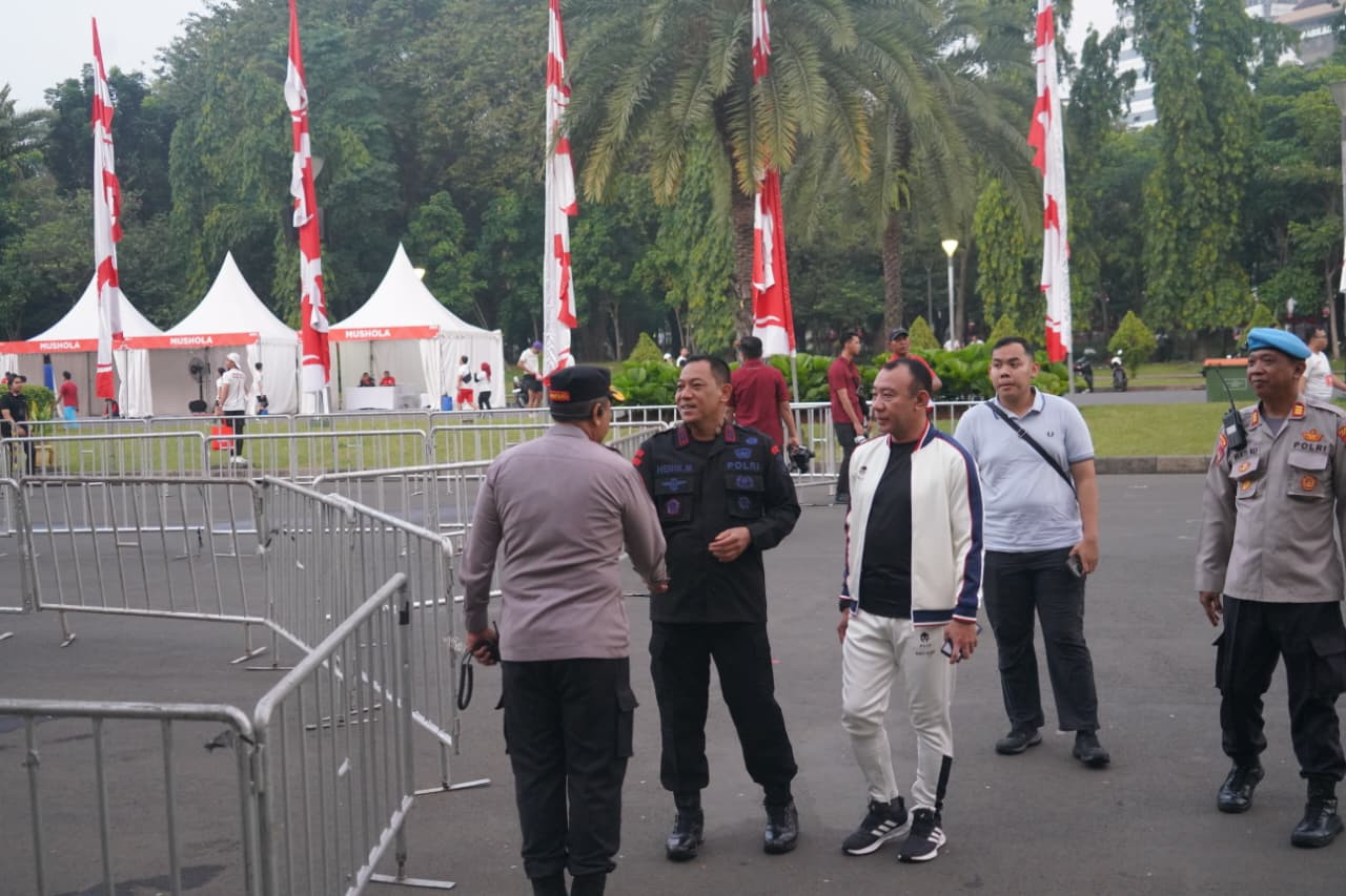 Brimob Polda Metro Jaya Turut Amankan Merdeka Run 8K di Depan Istana Negara