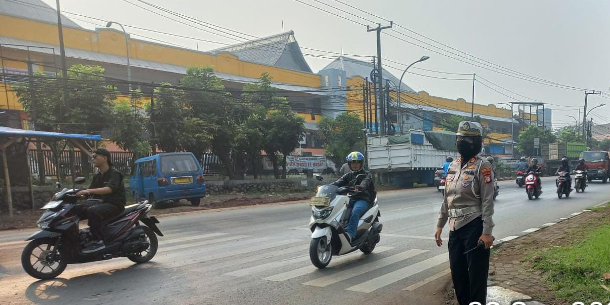Pengaturan Arus Lalulintas Unit Lantas Polsek Bantargebang