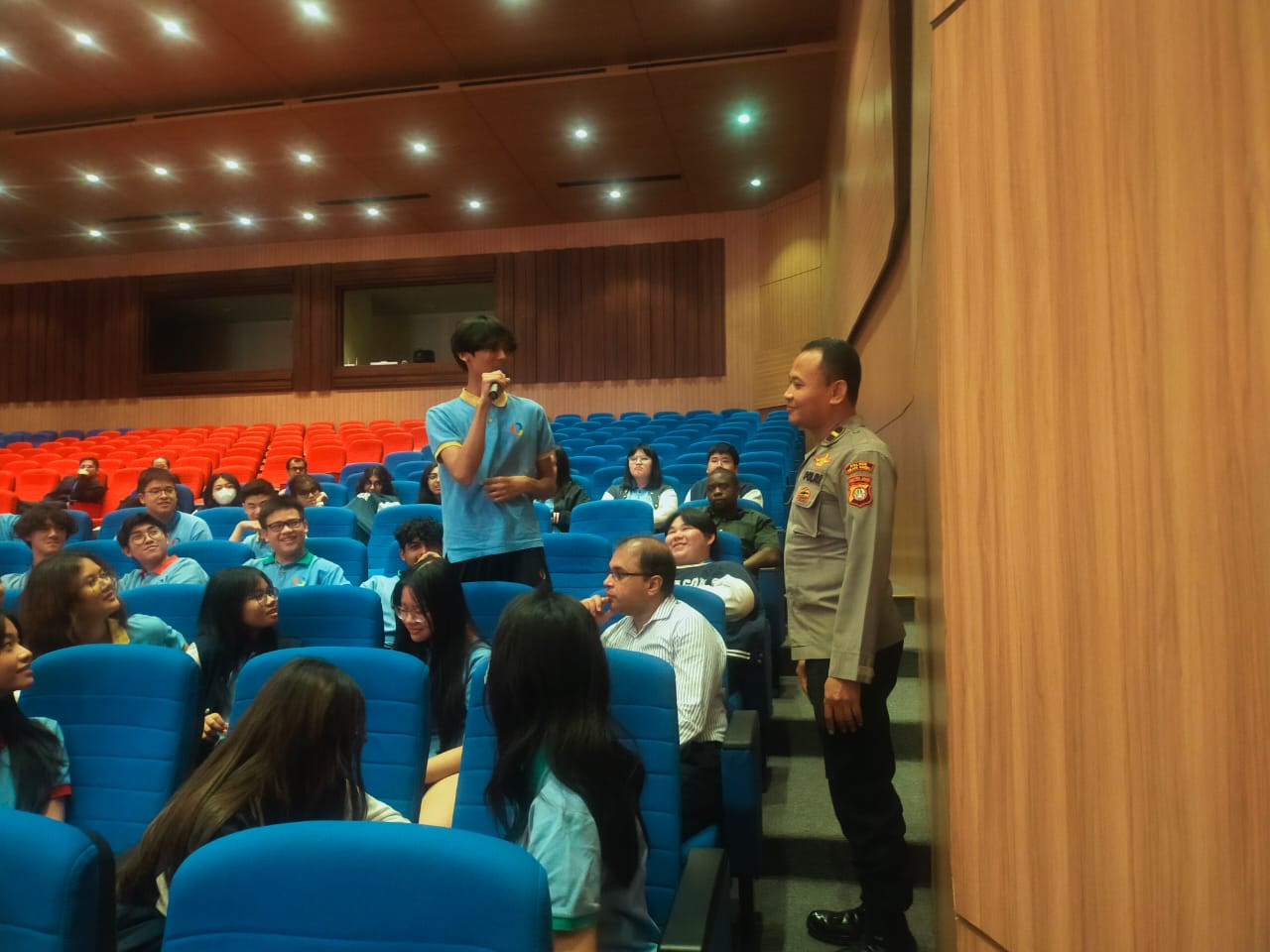 Polsek Kelapa Gading Gelar Program Police Goes to School di Beacon Academy