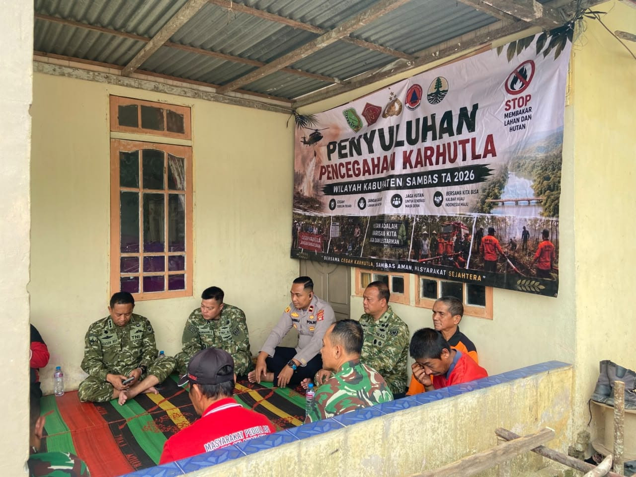 TNI Gelar Penyuluhan Pencegahan Karhutla di Kabupaten Sambas