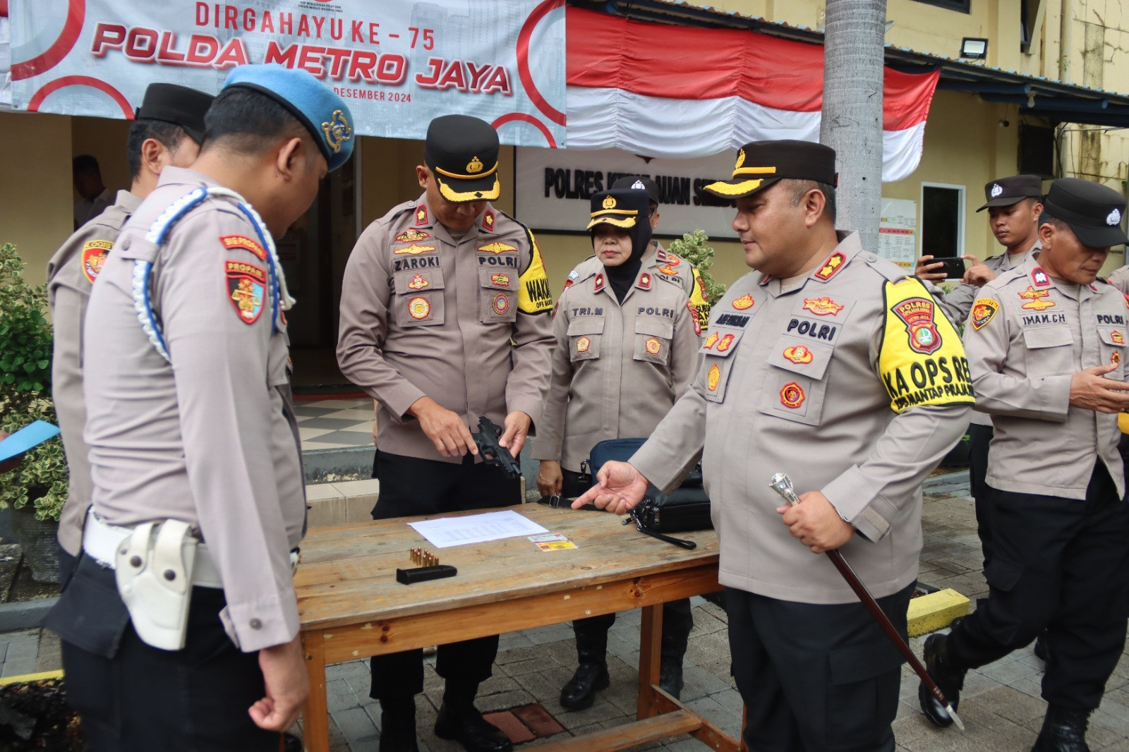 Polres Kepulauan Seribu Gelar Pemeriksaan Senjata Api Dinas untuk Tingkatkan Disiplin Anggota