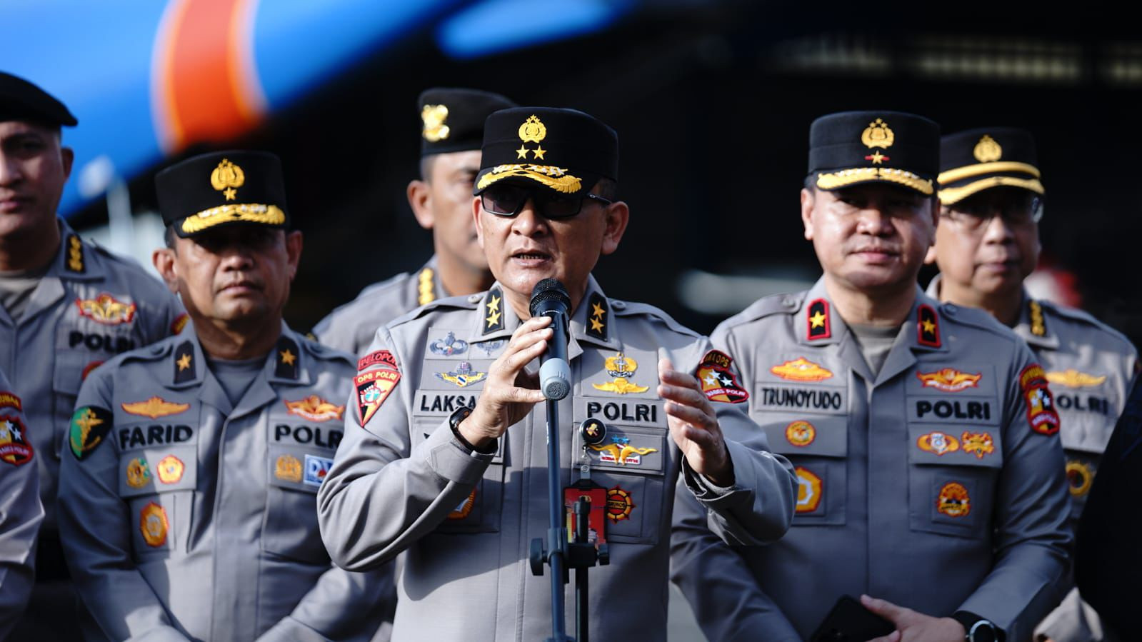 Polri Dorong Bantuan Logistik ke Aceh, Sumut, dan Sumbar dari Pondok Cabe