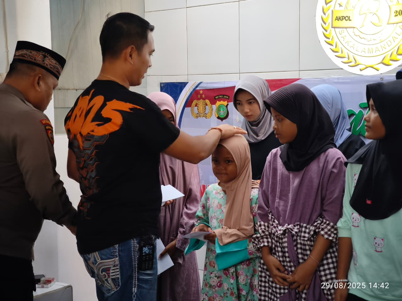 Polsek Pademangan Gelar Syukuran, Santuni Anak Yatim, dan Resmikan Pos Penjagaan Rinaksa Sakalamandala