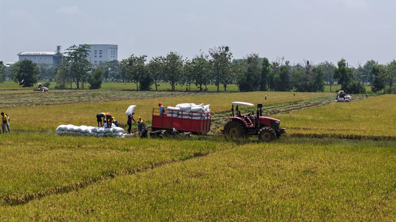 Direktur Idensos Densus 88 AT Lakukan Kunjungan Kerja ke PT Sang Hyang Seri Subang, Jalin Silaturahmi dengan Eks Napiter