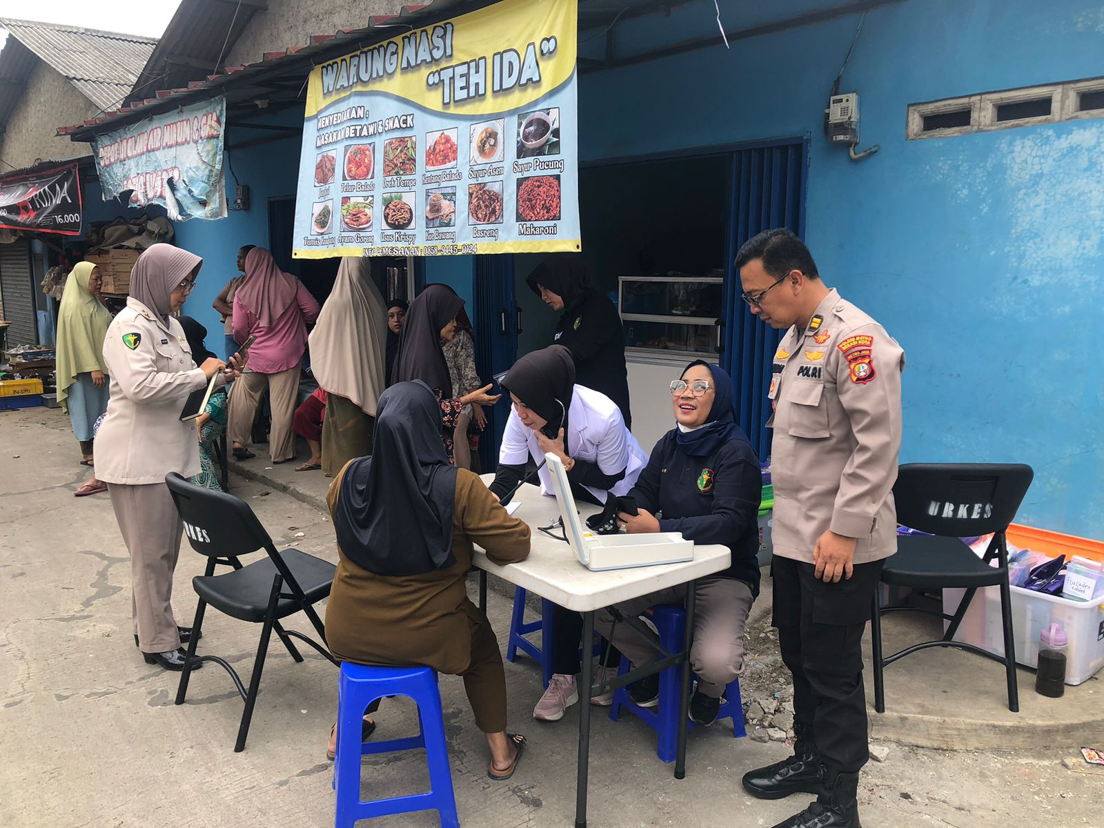 Polsek Medan Satria Gelar Bakti Kesehatan Gratis untuk Warga Harapan Mulya