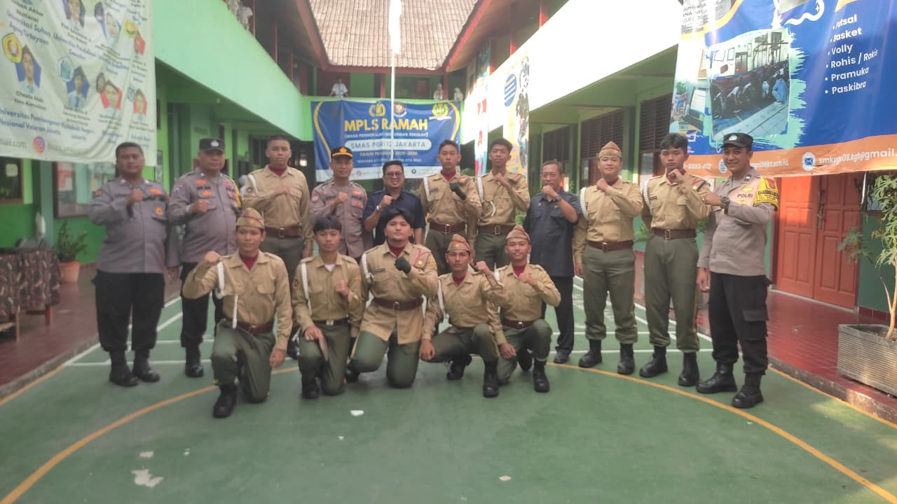 Polsek Kelapa Gading Gelar Program "Police Goes to School" di SMA PGRI 12 Jakarta
